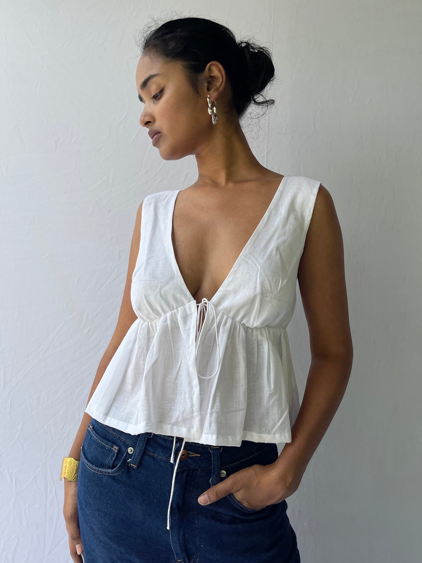 Juna front tie top- White