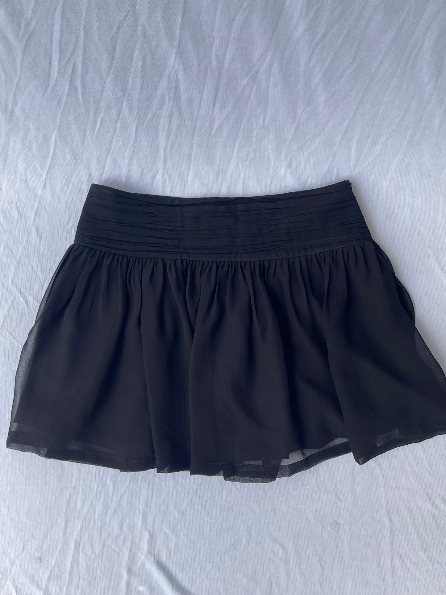 Petal Pleated Skirt- Black